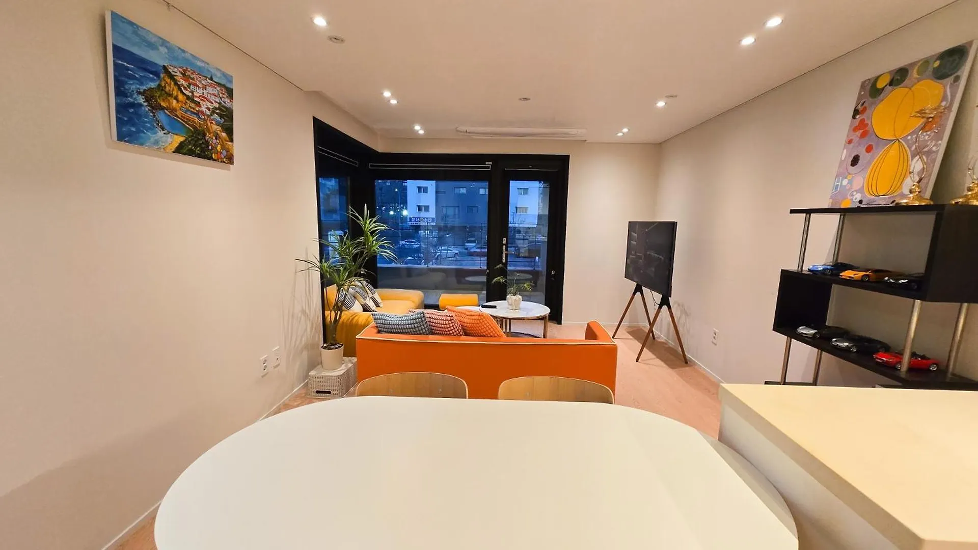 Unique House Hotel Incheon Guest house