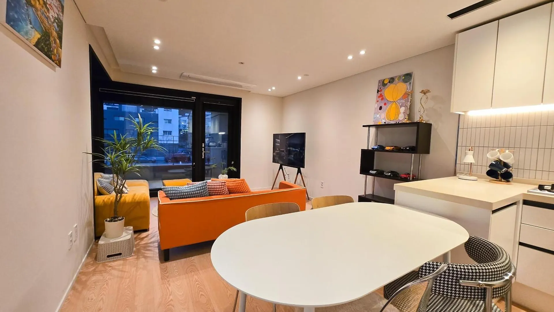 Unique House 호텔 인천 3*,  대한민국